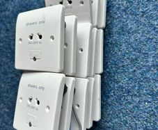 MK by Honeywell F1210 WHI Shaver Socket White