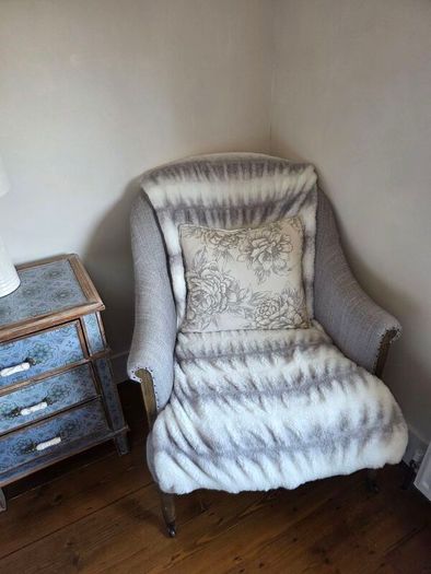 Accent Chair