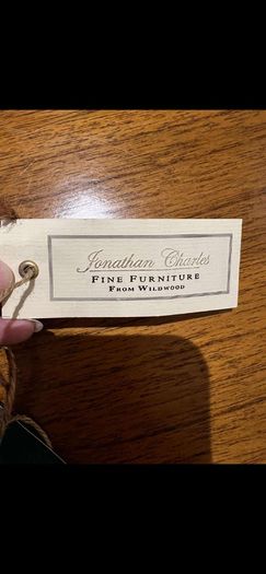 Jonathan Charles Extending Dining Table & 5 Flanagans Chairs
