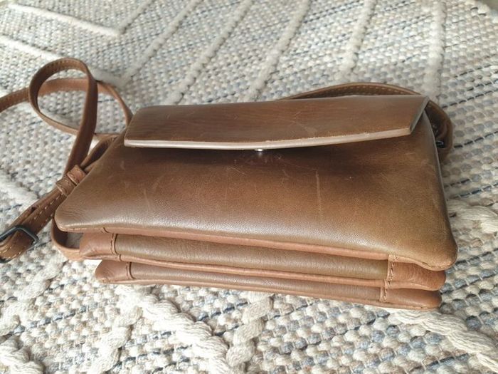 Markberg Leather Crossbody Bag