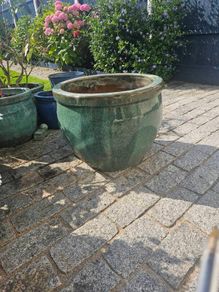 pots