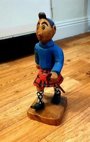 Vintage Hand-Carved Highlander Figurine - Tintin Black Island Style