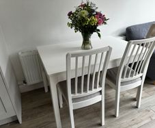 Table & Chairs