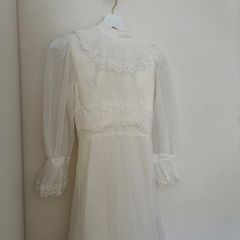 Beautiful Vintage 1970s Edwardian-Style Wedding Dress (Gunne Sax Aesthetic)