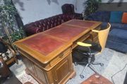 large partners desk+Calligaris chair