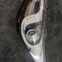 Hyundai i40 front left side 2011 to 2015