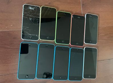 Iphone 5c lot 10x for parts