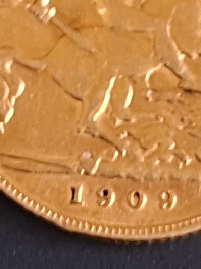 Gold sovereigns