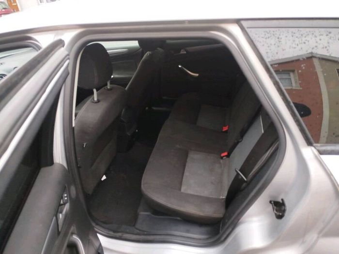 Ford Mondeo estate 2011