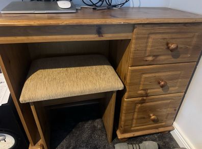 mirror & table and drawers