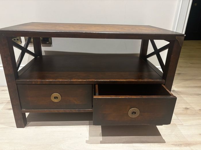 Laura ashley tv stand