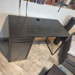 Ikea Micke Black Desk