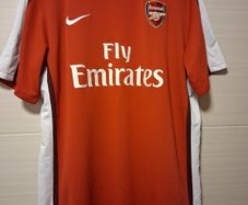 Arsenal Jersey. Official Nike Arsenal Mens Home Jersey From Season 2008 / 2010. Authentic Original From The Time. Not A Modern Day Remake.