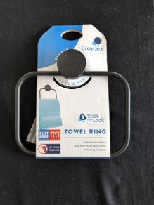 Screwless towel ring