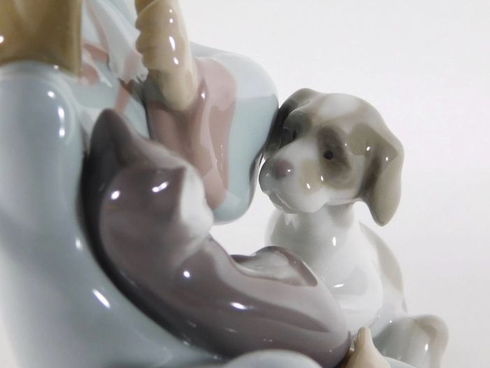 Lladro Cat Nap