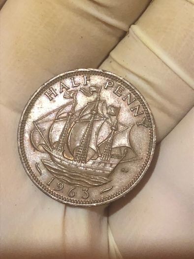 Elizabeth Halfpenny  x28 Pictures of each coin