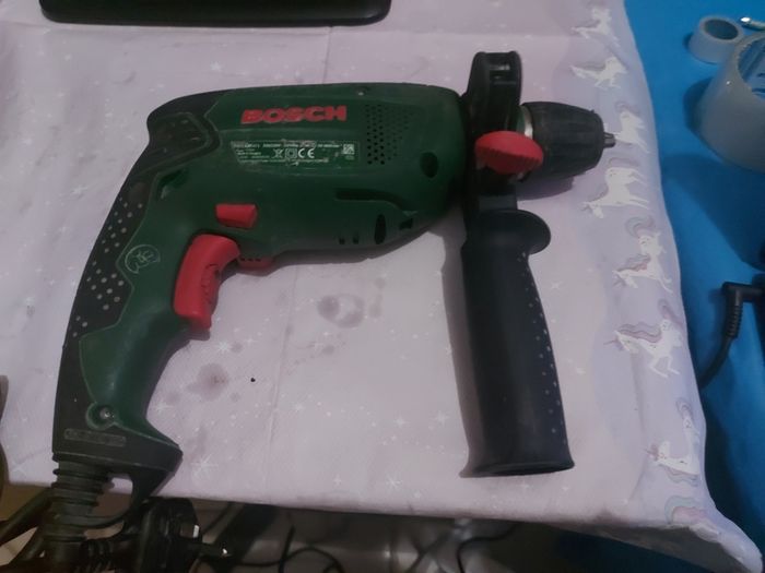 BOSCH Drill Model No. PSB 680 RE, working perfect and in excellent condition