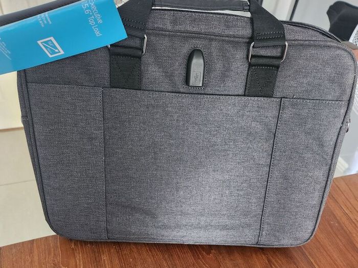 HP Executive Top Load Laptop Bag 15.6" - Grey - Brand new