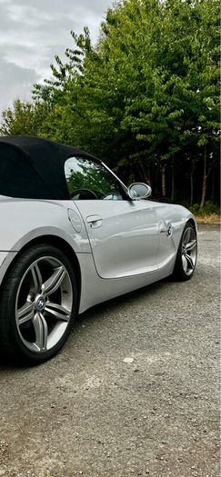 2007 BMW Z4 2.5L 6- speed Manual