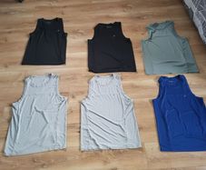 sleevless t shirt