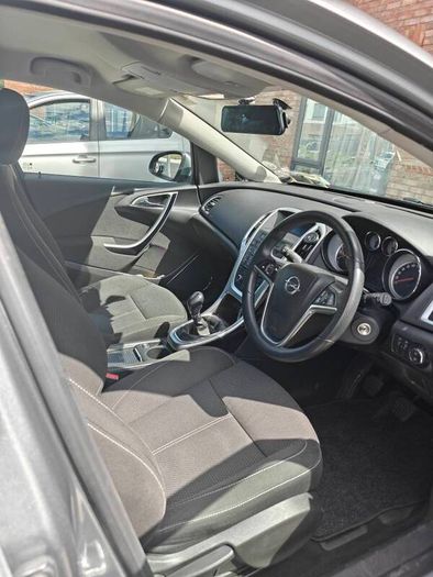 2011 Opel Astra