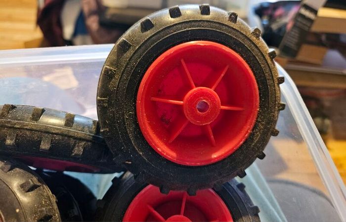 Hitchin Components Wheels for Modelling