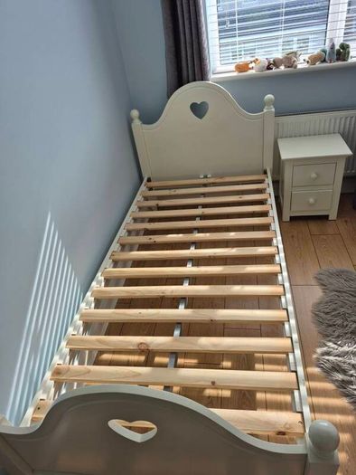 single 3ft children's bed & mattress