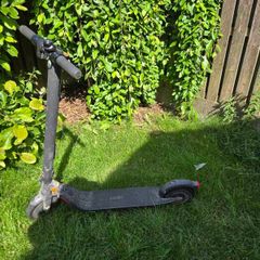 Ninebot E25E scooter
