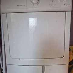Dryer 7kg - working but please read ad