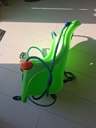 Baby outdoor swing
