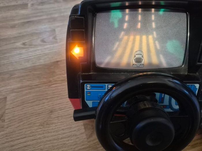 1985 Playmates Fun To Drive Game