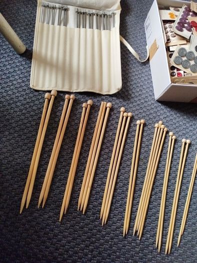 Knitting needles