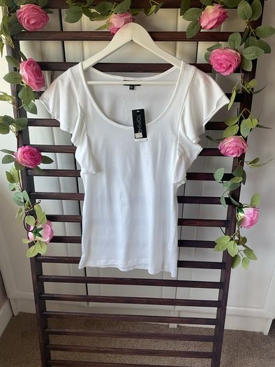 top Bnwt topshop 100% cotton frilled detail top/ tshirt