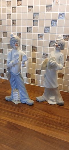 porcelain Spanish pieces
