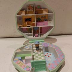 Vintage 1990 Vintage Polly Pocket School Compact