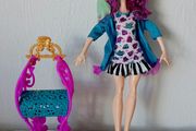 Ever after high doll Madeleine Hatter