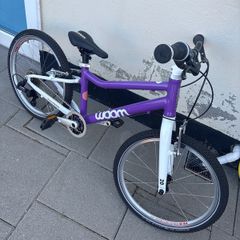 Woom 4 Purple Excellent Condition