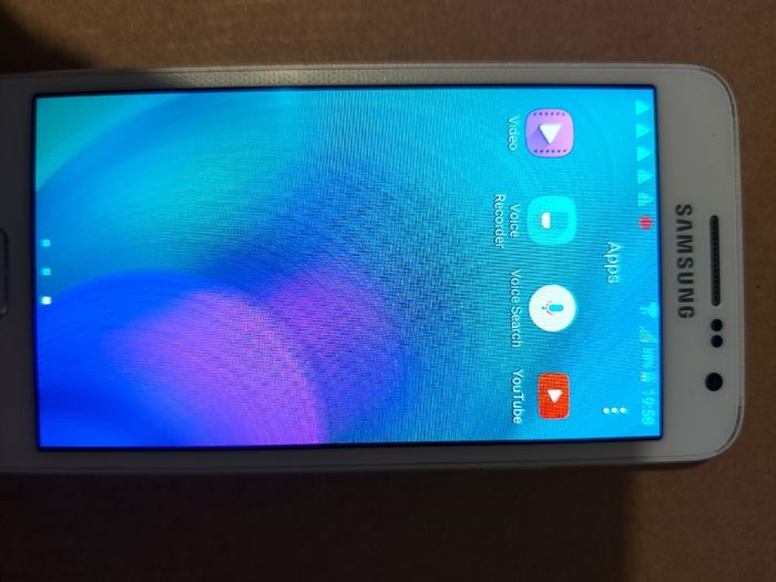 Samsung Galaxy A3 Mobile Phone, Model SM-A300FU, 16GB, Vodafone network, in excellent condition