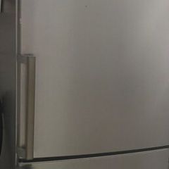 Refrigerator/ Freezer