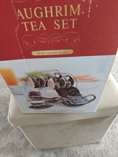 Aughri. Tea set with metal stand