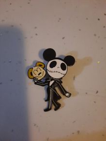 jack skellington pin