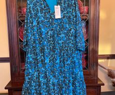 SAMOON FURTHER REDUCED. . New Tunic Dress In Shades Of Turquoise,Sapphire   Blue And Black . Length is 45 Inches
