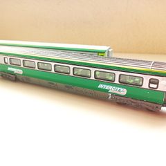 Model Railway Irish Intercity Coaches