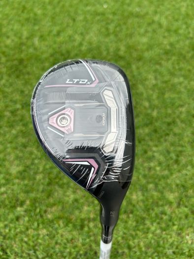 Full set of ladies golf clubs
