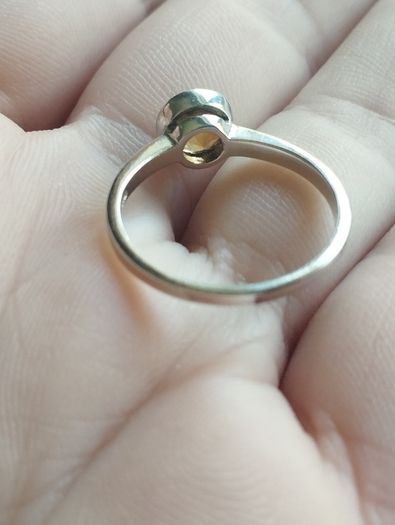 925 Sterling Silver Ring with Citrine.