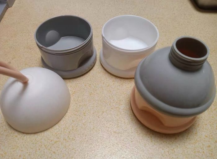 Formula and snacks Container