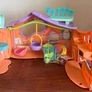 pet shop Image 2