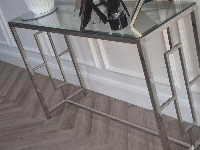 console tabel