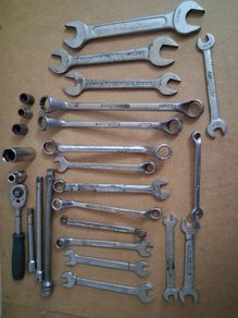 car parts and acceries