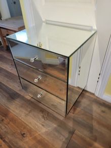 mirror bedside locker